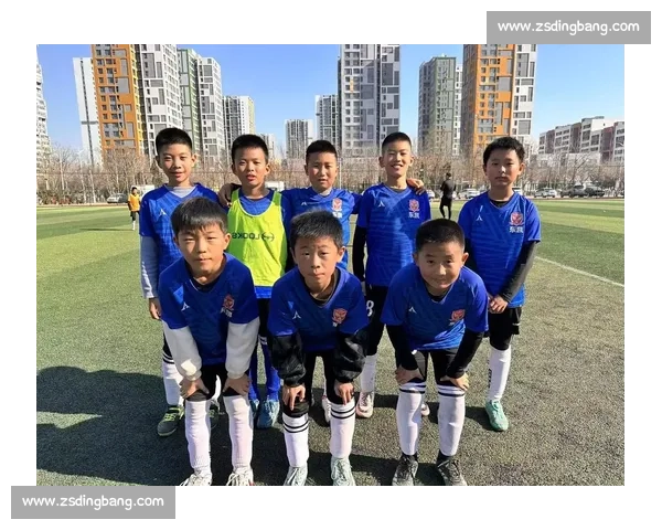 小学生足球比赛总结:团队合作与个人成长的完美体现 小学生足球比赛总结:团队合作与个人成长的完美体现