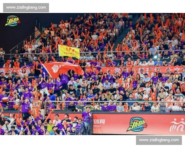 最新散打赛事精彩纷呈 各路高手激战正酣 观众热情高涨见证巅峰对决 最新散打赛事精彩纷呈 各路高手激战正酣 观众热情高涨见证巅峰对决