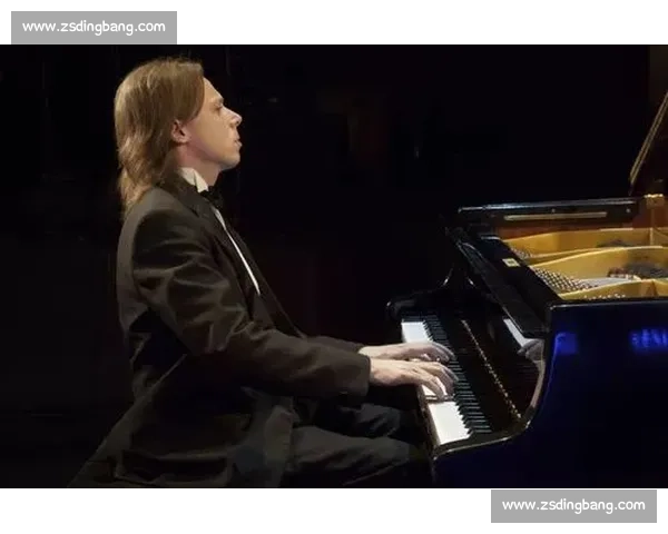 李斯特国际钢琴比赛：音乐殿堂的全球顶尖钢琴家竞技盛宴